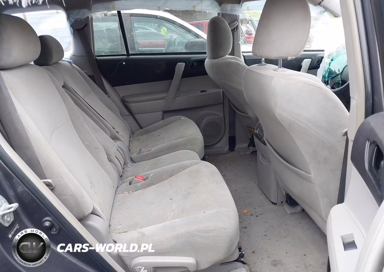 2010 Toyota Highlander Base V6 VIN:5TDBK3EH5AS002831 - 8