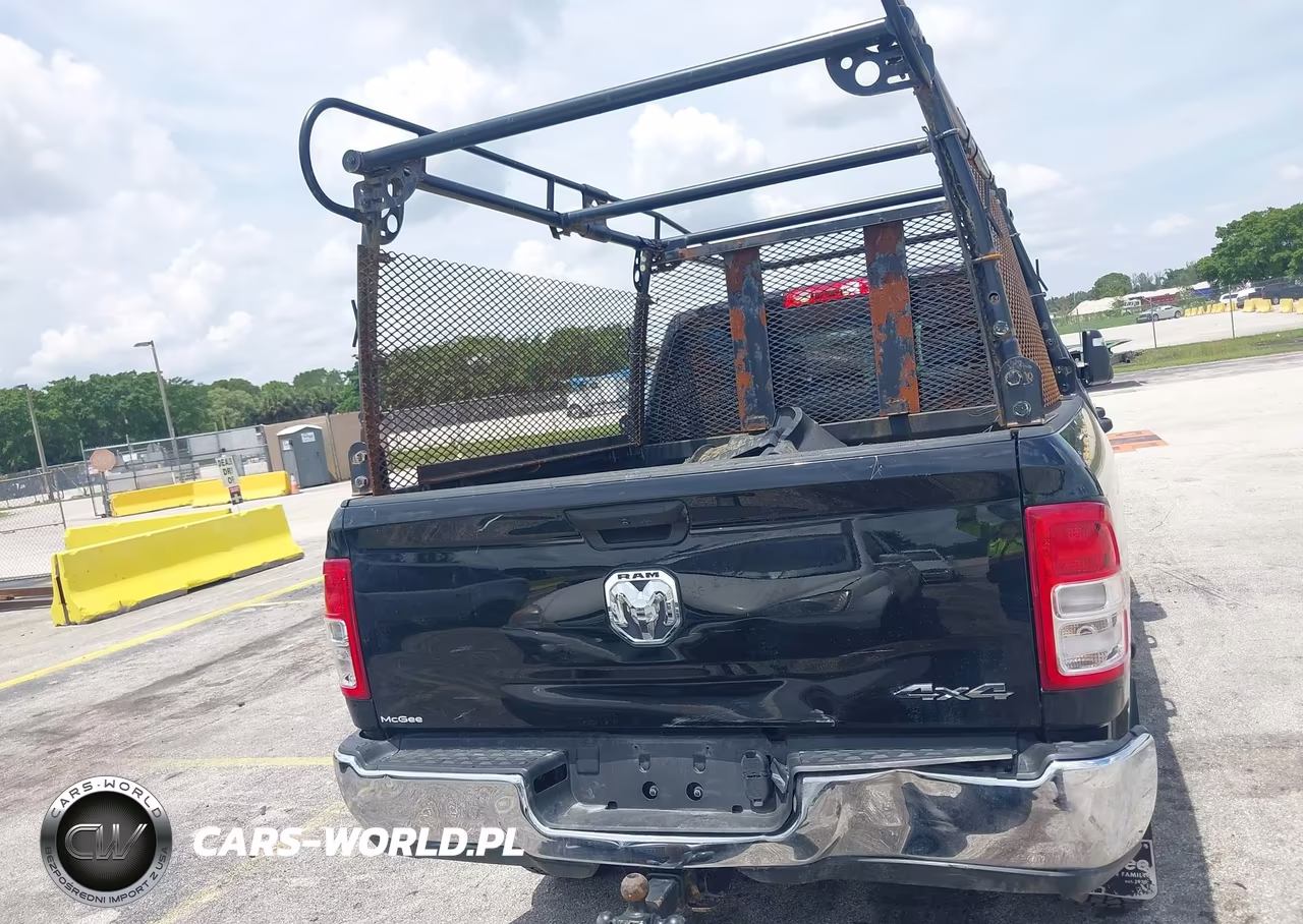 2024 Ram 3500 Tradesman VIN:3C63R3CLXRG225181 - 15