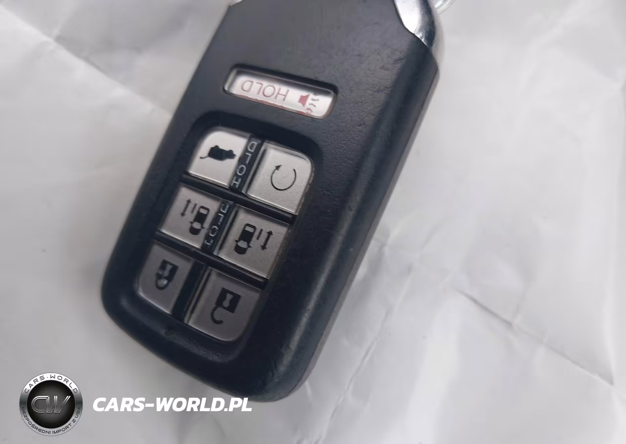 2018 Honda Odyssey Touring VIN:5FNRL6H84JB012439 - 11