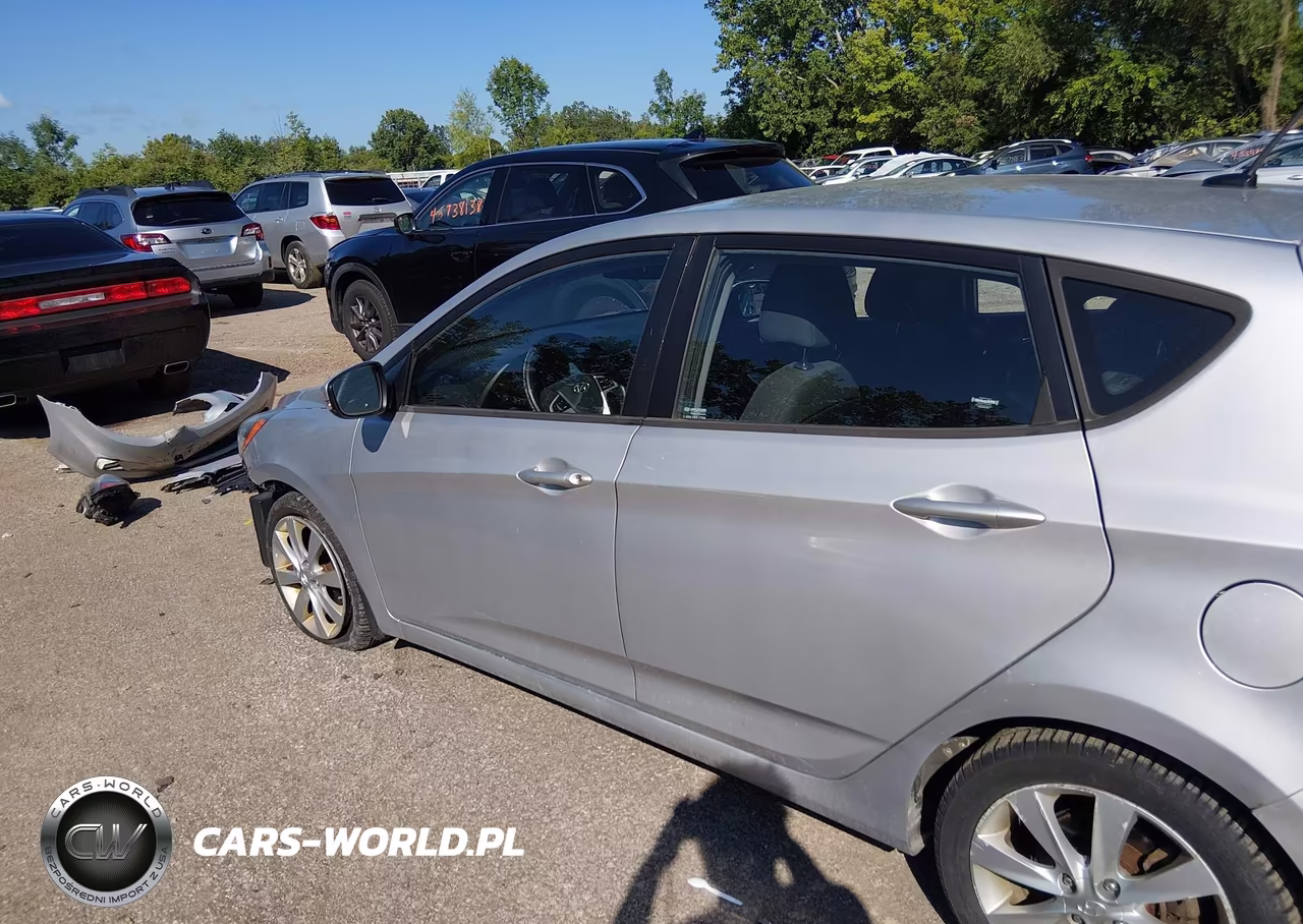 2013 Hyundai Accent Se VIN:KMHCU5AE3DU074807 - 15