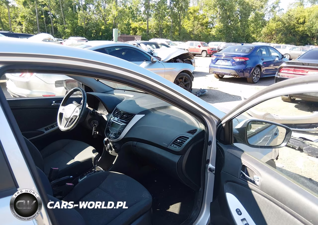 2013 Hyundai Accent Se VIN:KMHCU5AE3DU074807 - 5