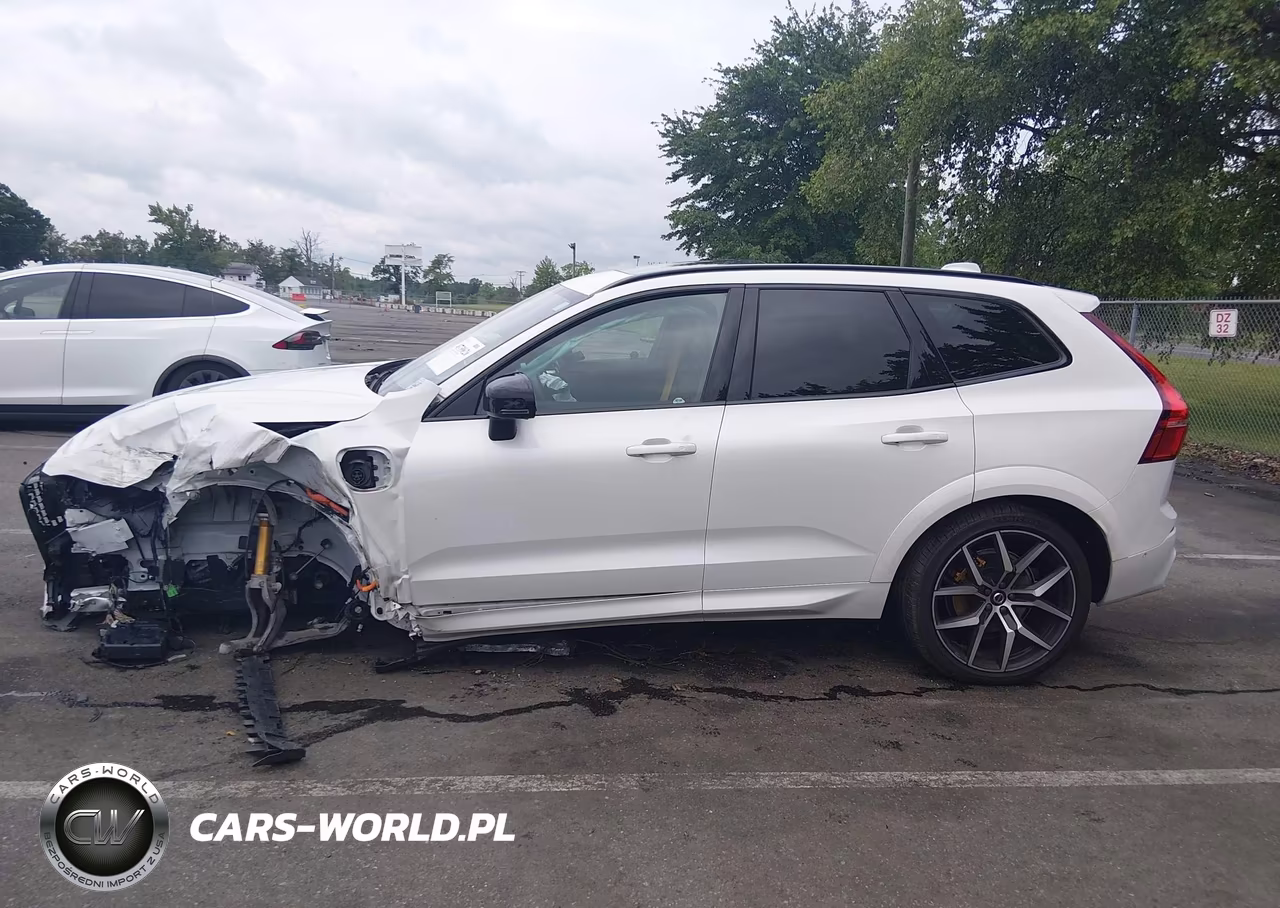 2022 Volvo Xc60 Recharge Plug-In Hybrid T8 Polestar Engineered Extended Range VIN:YV4H60DP1N1009376 - 14