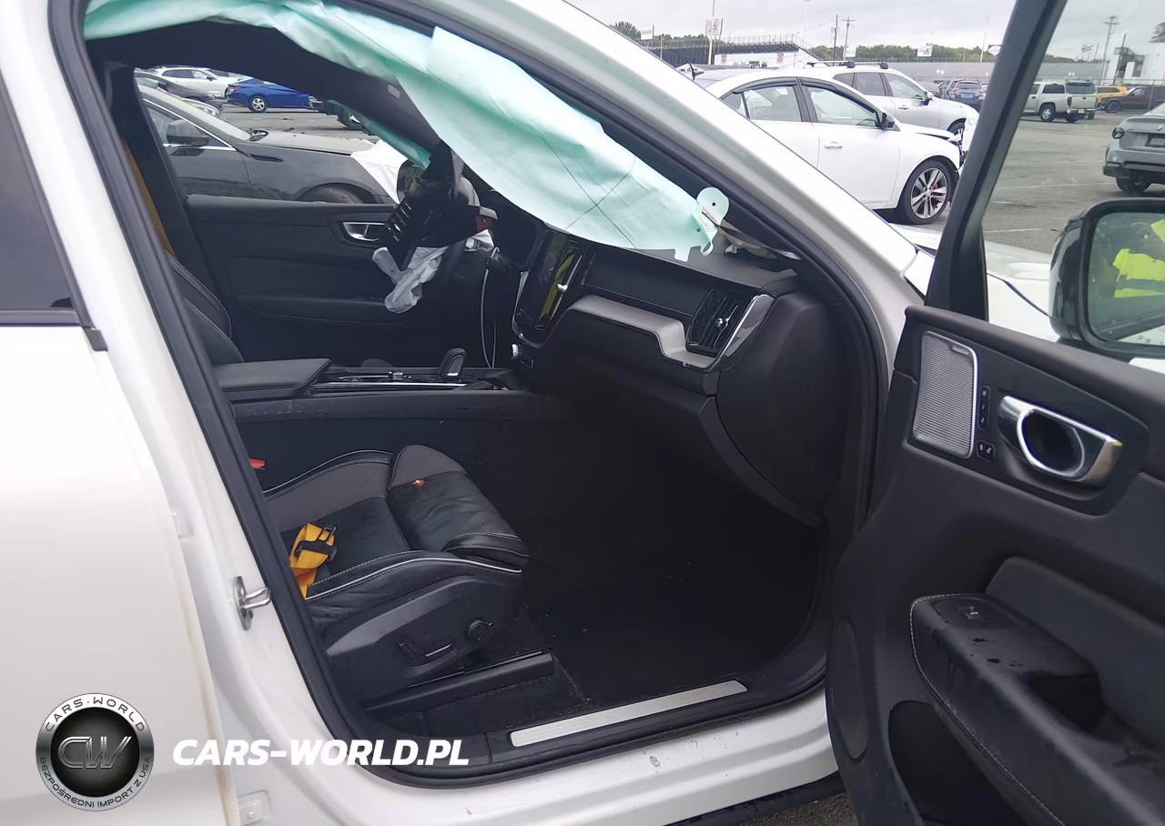 2022 Volvo Xc60 Recharge Plug-In Hybrid T8 Polestar Engineered Extended Range VIN:YV4H60DP1N1009376 - 5