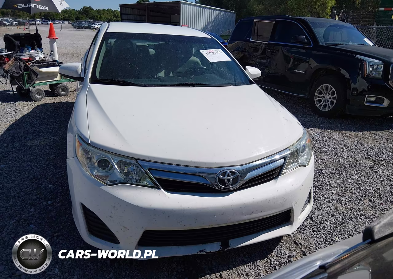 2014 Toyota Camry Le VIN:4T4BF1FK8ER403134 - 12