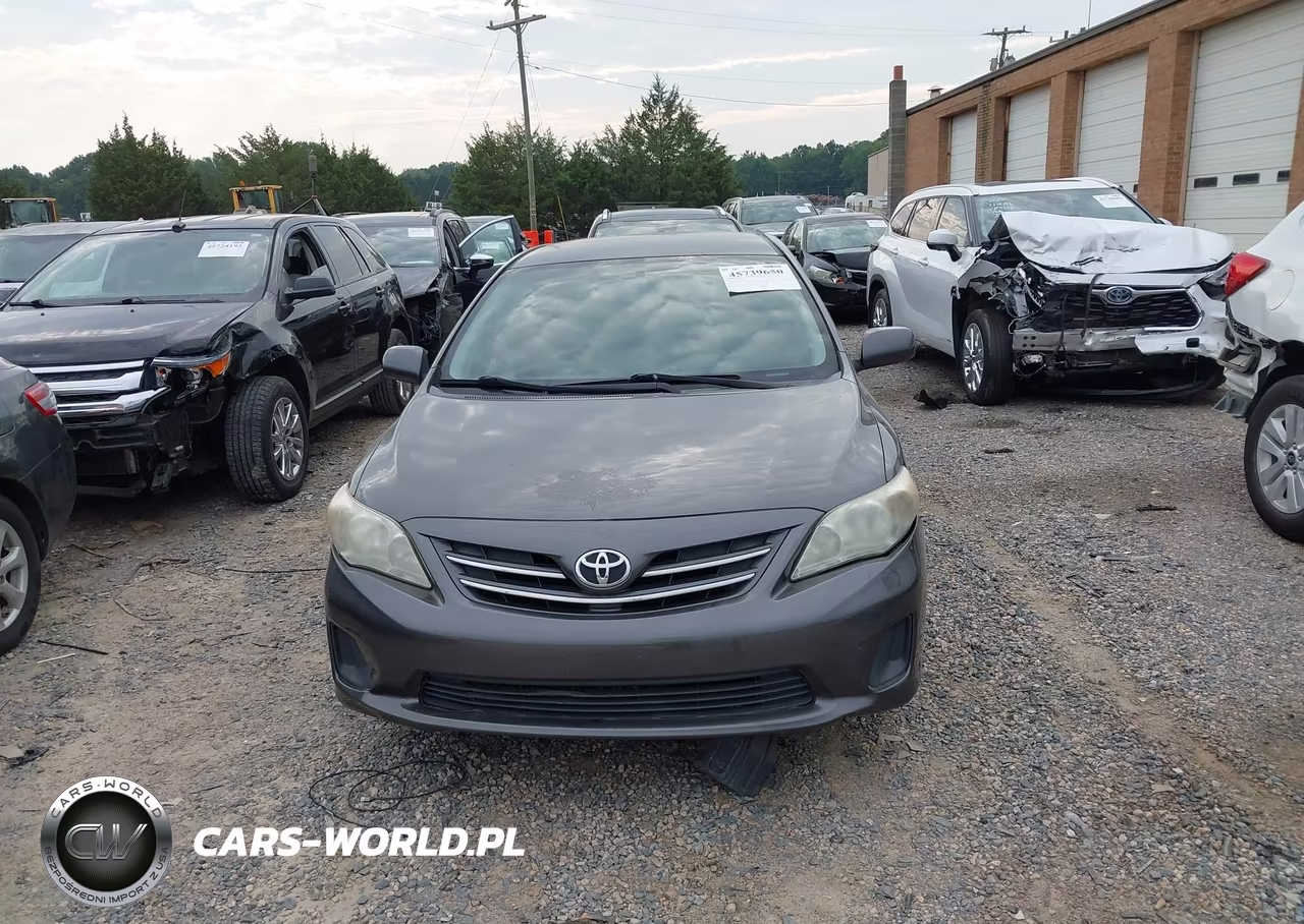 2013 Toyota Corolla Le VIN:5YFBU4EE0DP133975 - 13