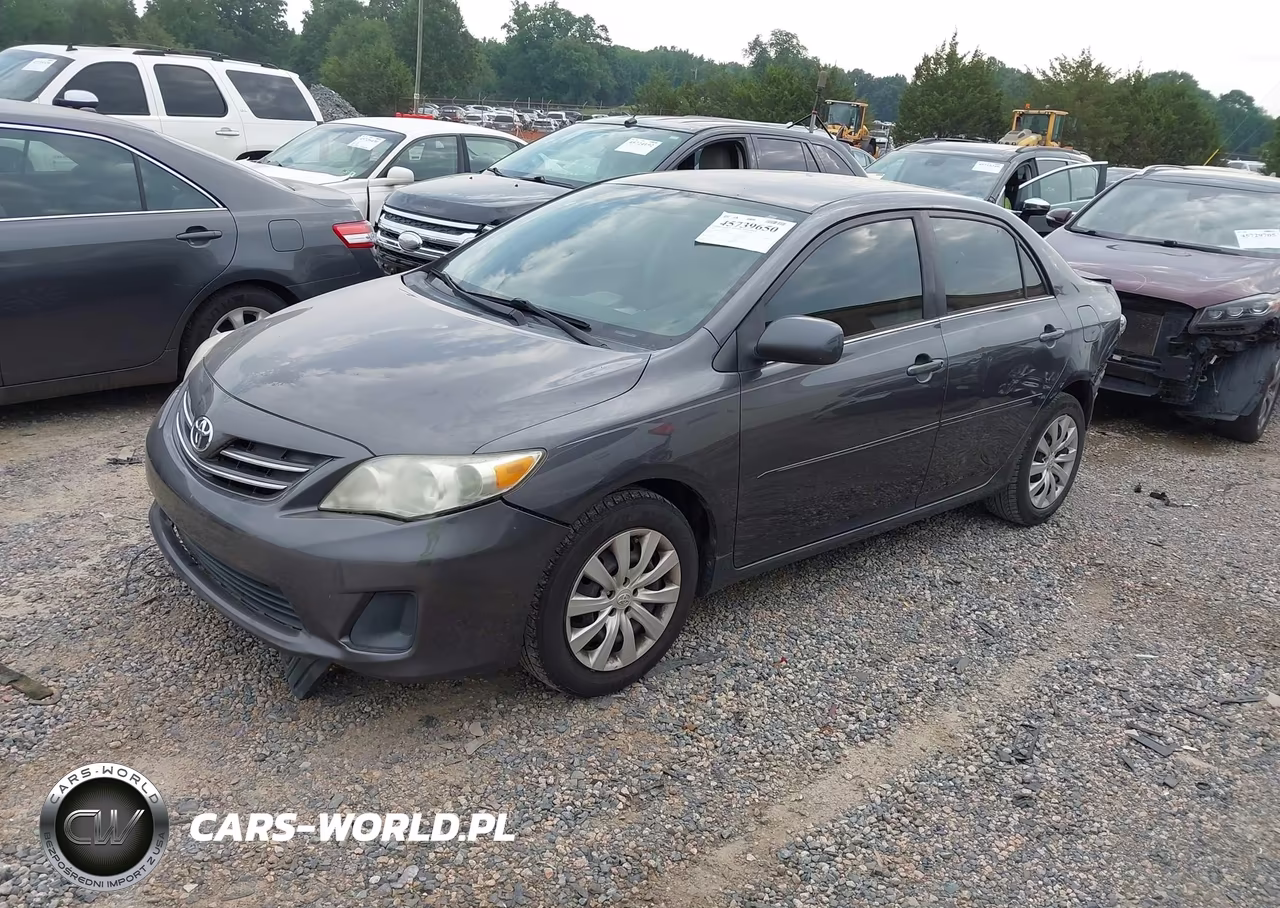 2013 Toyota Corolla Le VIN:5YFBU4EE0DP133975 - 2