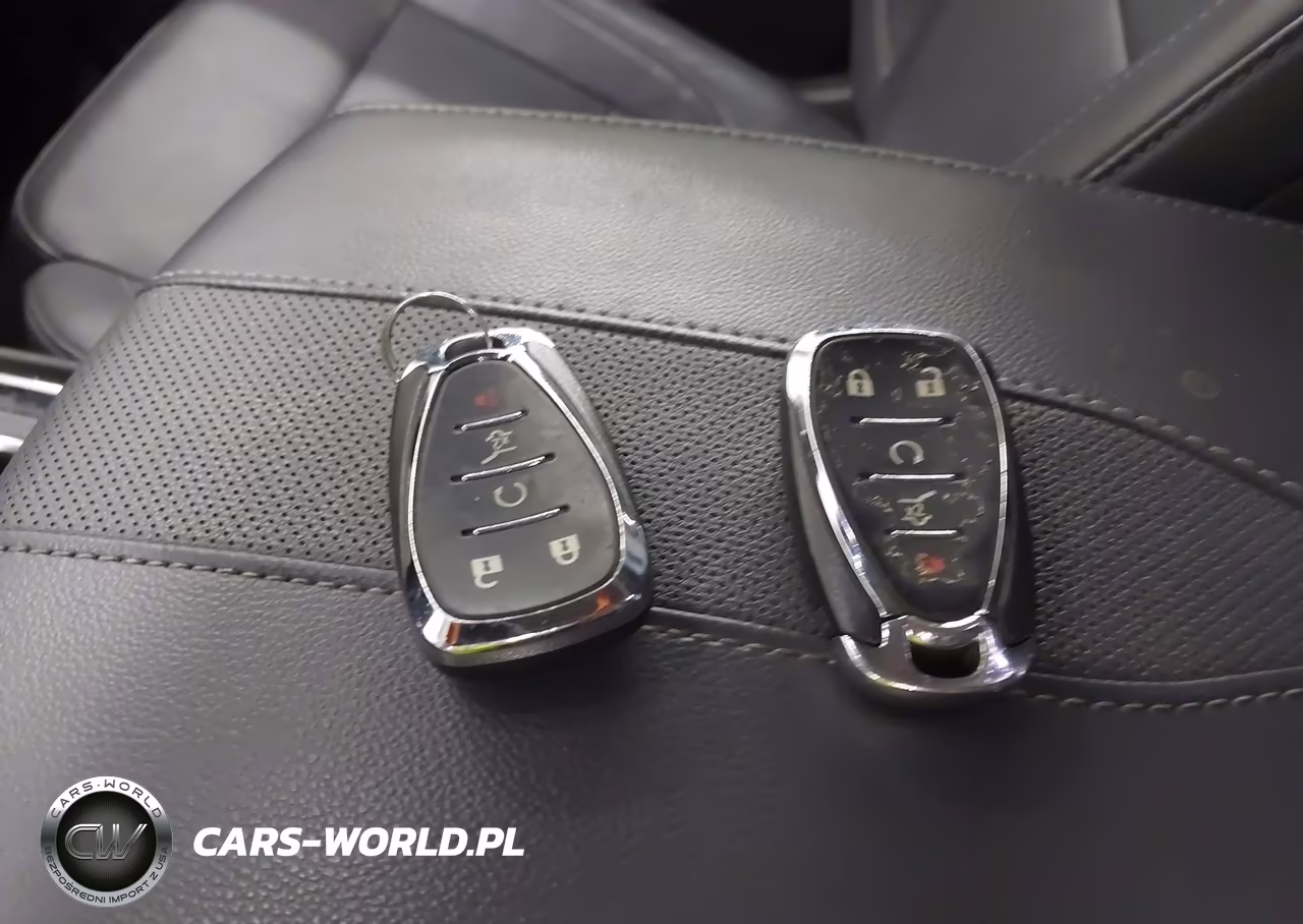 2019 Chevrolet Traverse Premier VIN:1GNEVKKW3KJ123705 - 11
