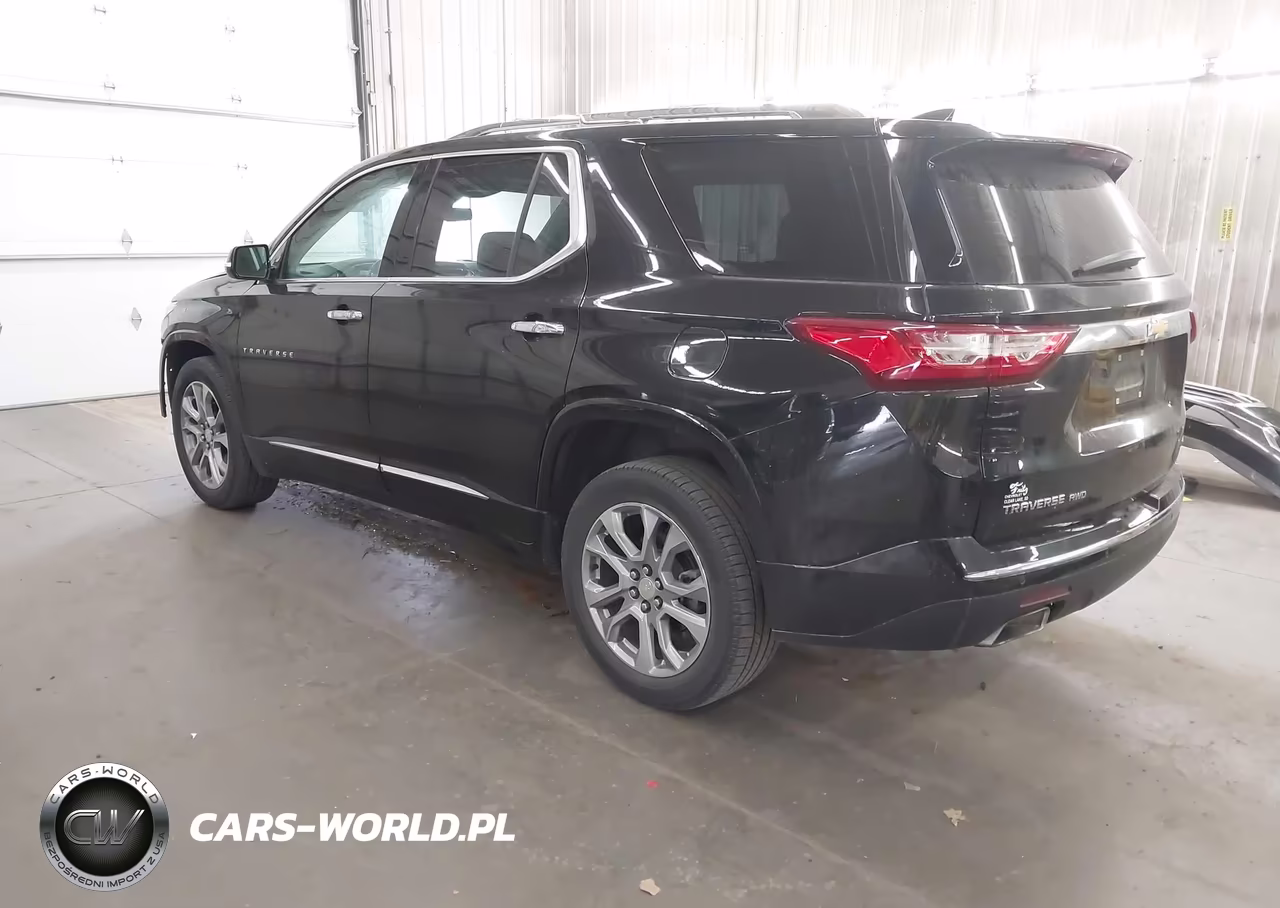 2019 Chevrolet Traverse Premier VIN:1GNEVKKW3KJ123705 - 3
