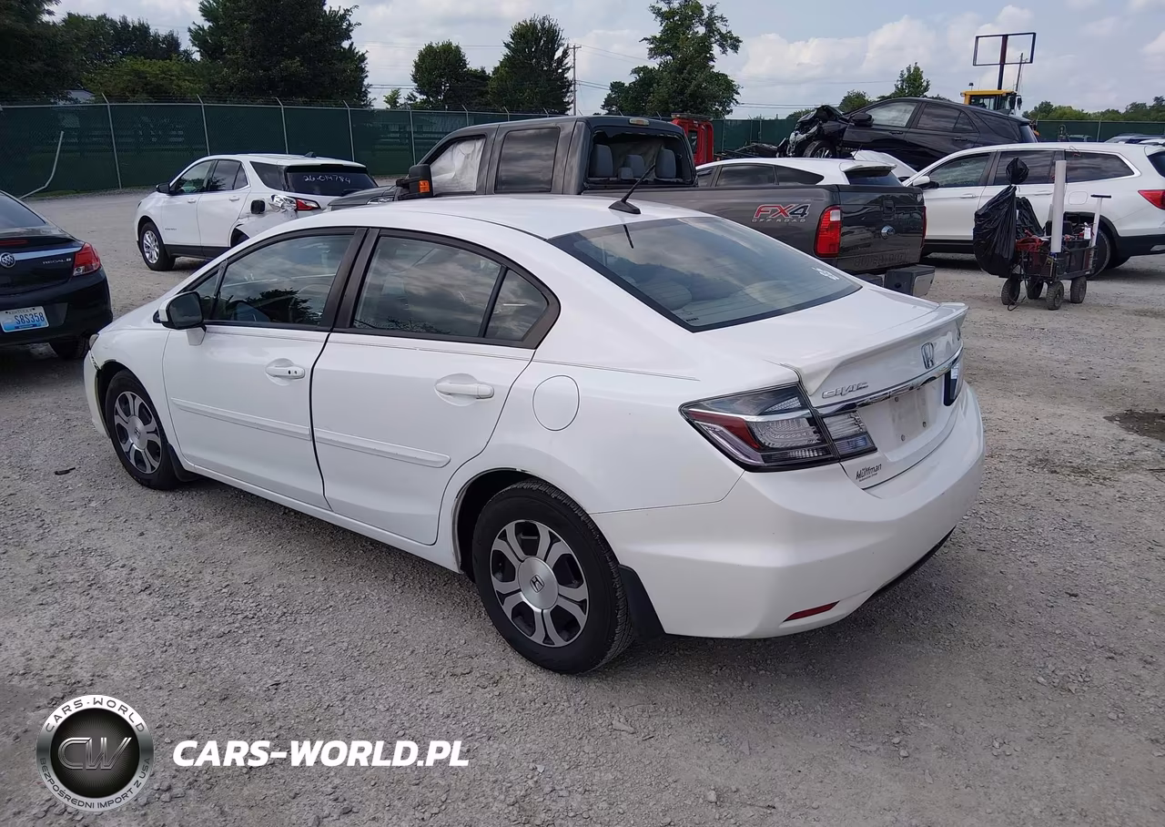 2014 Honda Civic Hybrid VIN:19XFB4F36EE000807 - 3