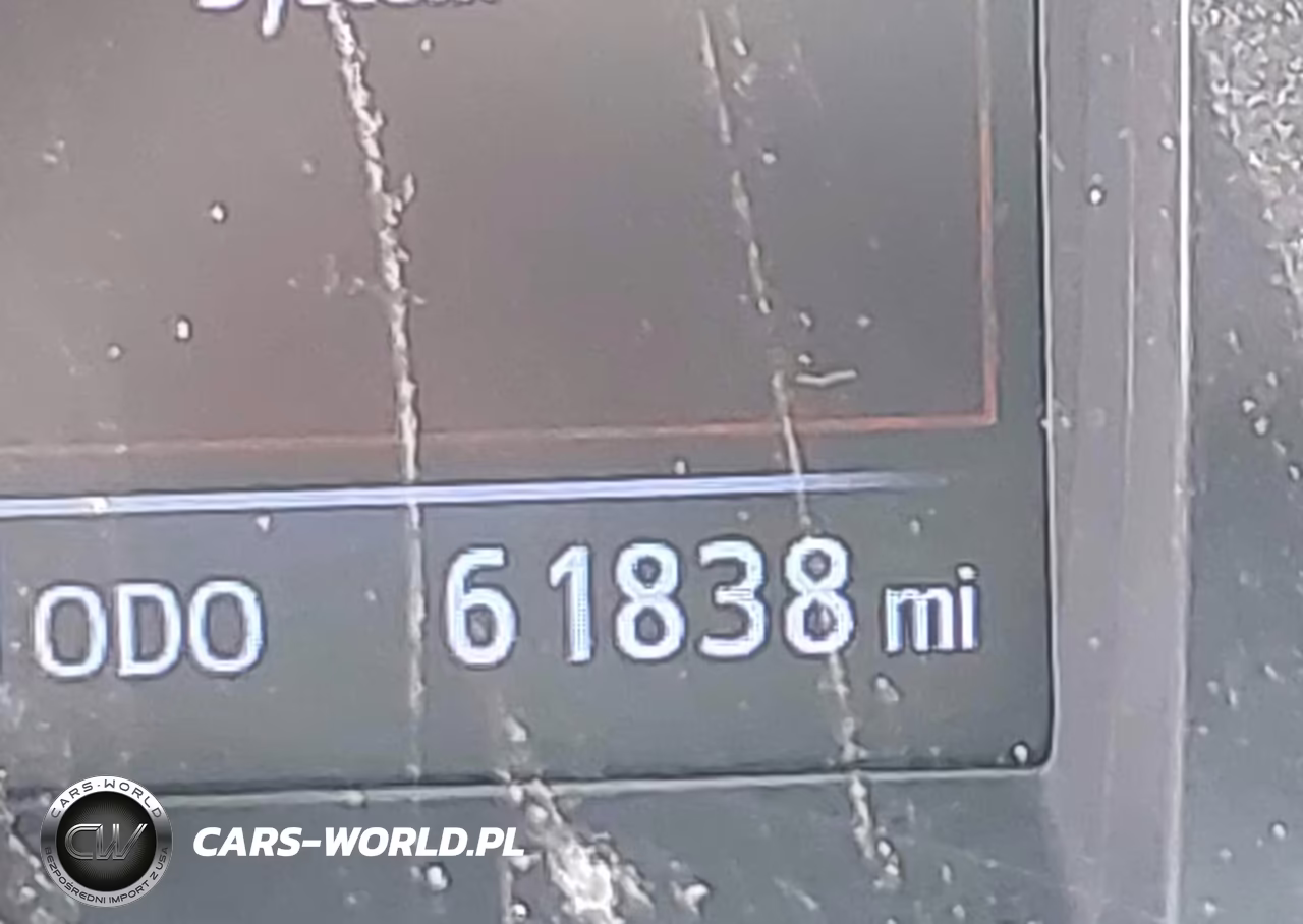 2018 Toyota Tacoma Sr VIN:5TFRX5GN2JX113958 - 16