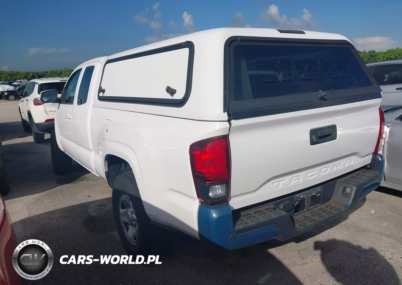 2018 Toyota Tacoma Sr VIN:5TFRX5GN2JX113958 - 3
