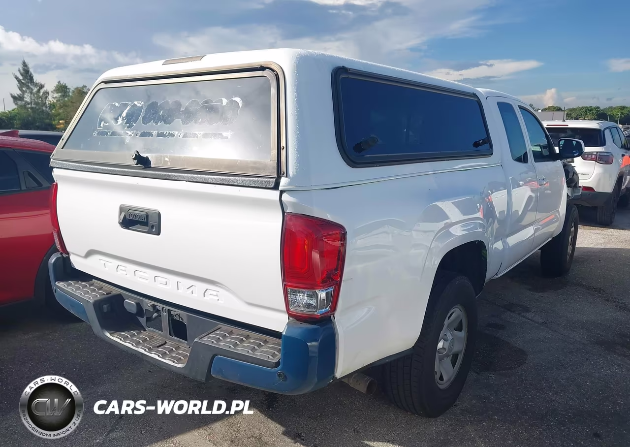 2018 Toyota Tacoma Sr VIN:5TFRX5GN2JX113958 - 4