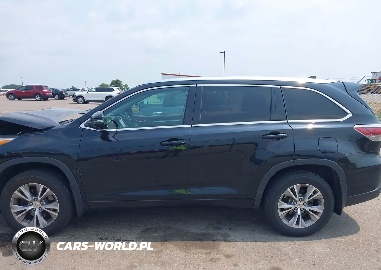 2015 Toyota Highlander Xle V6 VIN:5TDJKRFH9FS116318 - 14