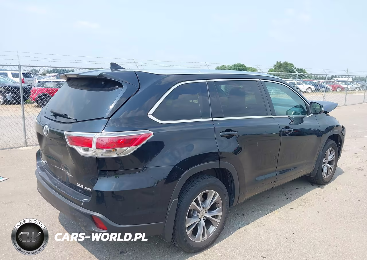 2015 Toyota Highlander Xle V6 VIN:5TDJKRFH9FS116318 - 4