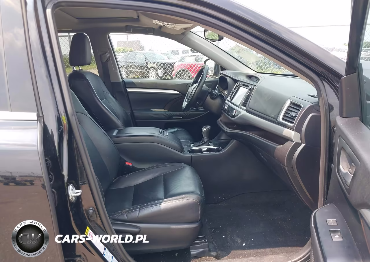 2015 Toyota Highlander Xle V6 VIN:5TDJKRFH9FS116318 - 5