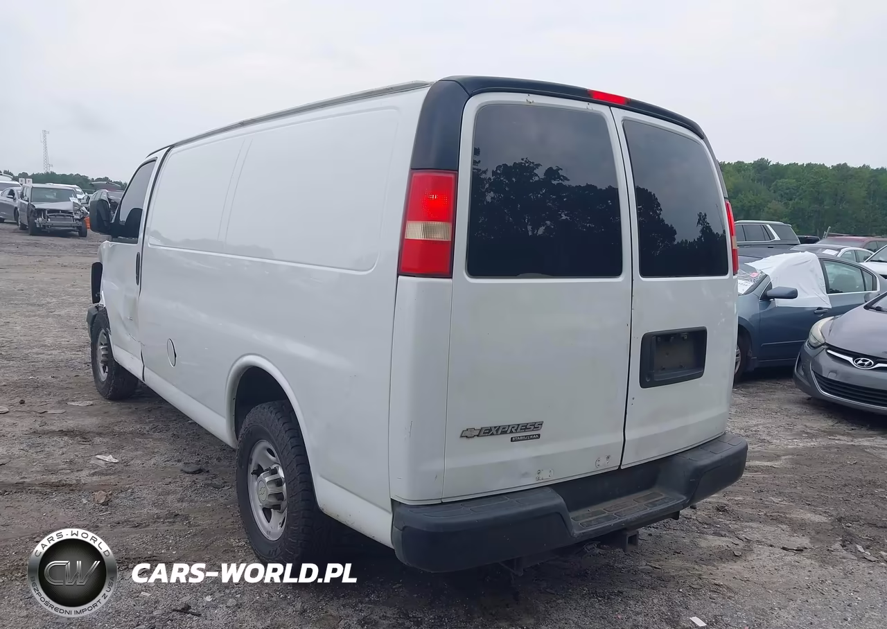 2013 Chevrolet Express 2500 Work Van VIN:1GCWGFCA0D1137582 - 3