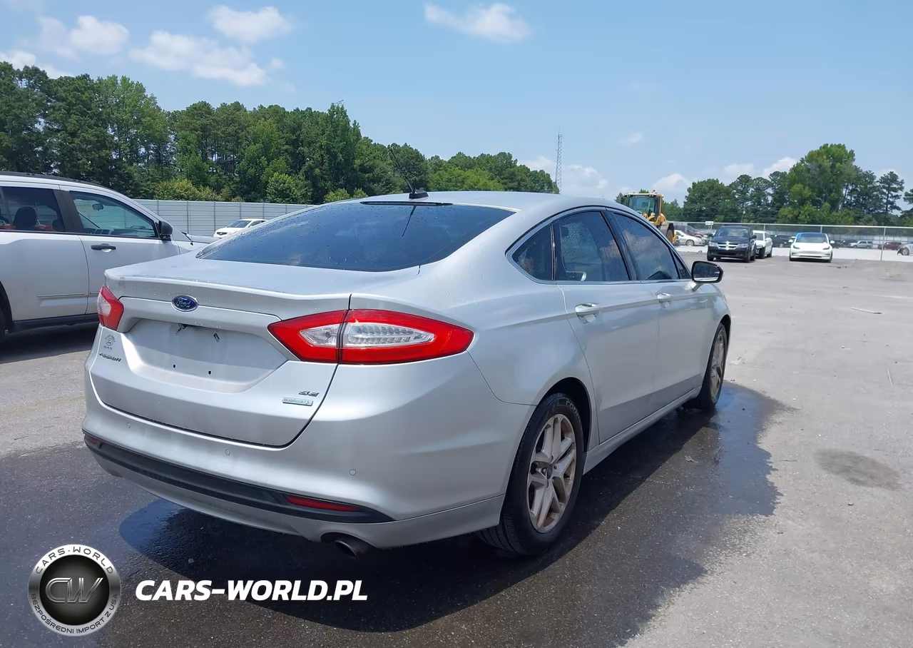 2015 Ford Fusion Se VIN:1FA6P0HD4F5127106 - 4