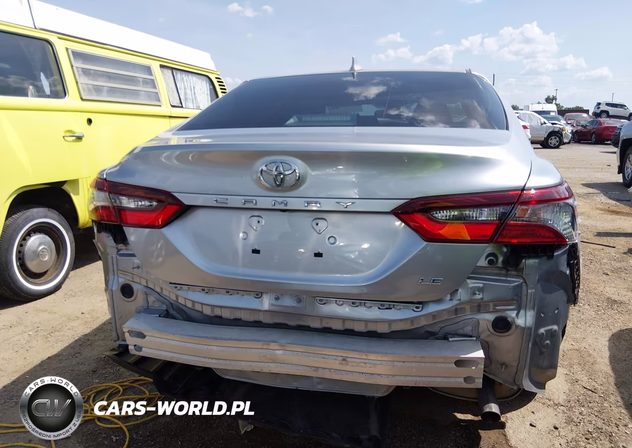 2022 Toyota Camry Le VIN:4T1C11AK8NU653591 - 17