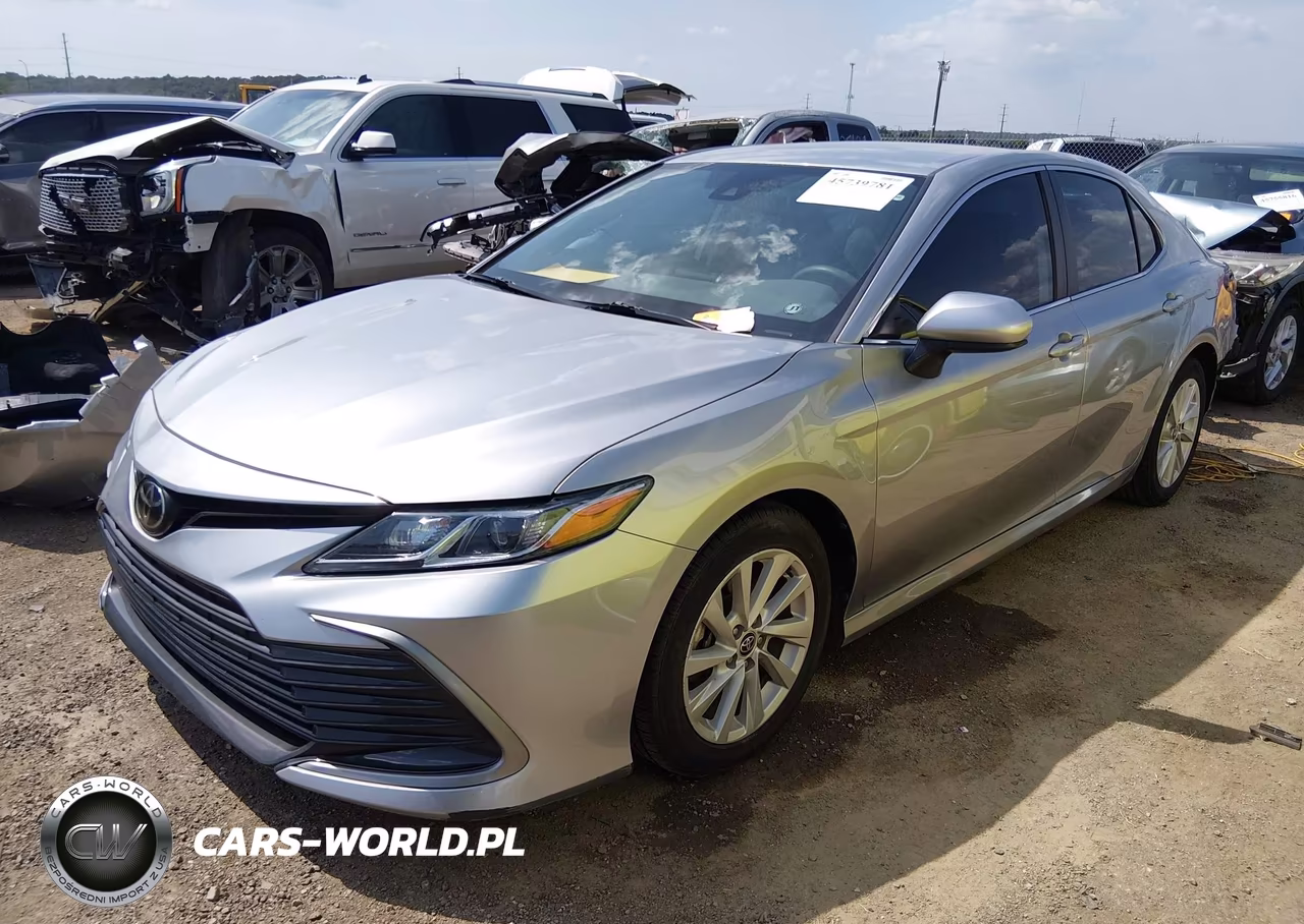 2022 Toyota Camry Le VIN:4T1C11AK8NU653591 - 2