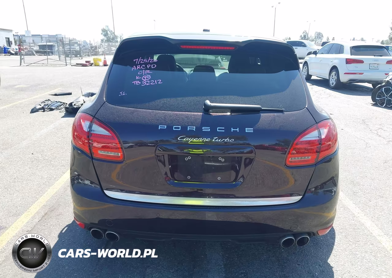2012 Porsche Cayenne Turbo VIN:WP1AC2A21CLA83401 - 16