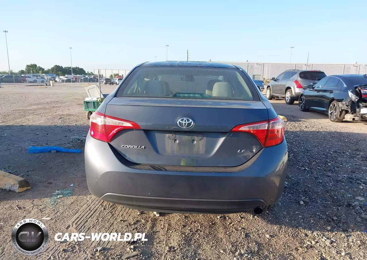 2018 Toyota Corolla Le VIN:5YFBURHE7JP853617 - 16