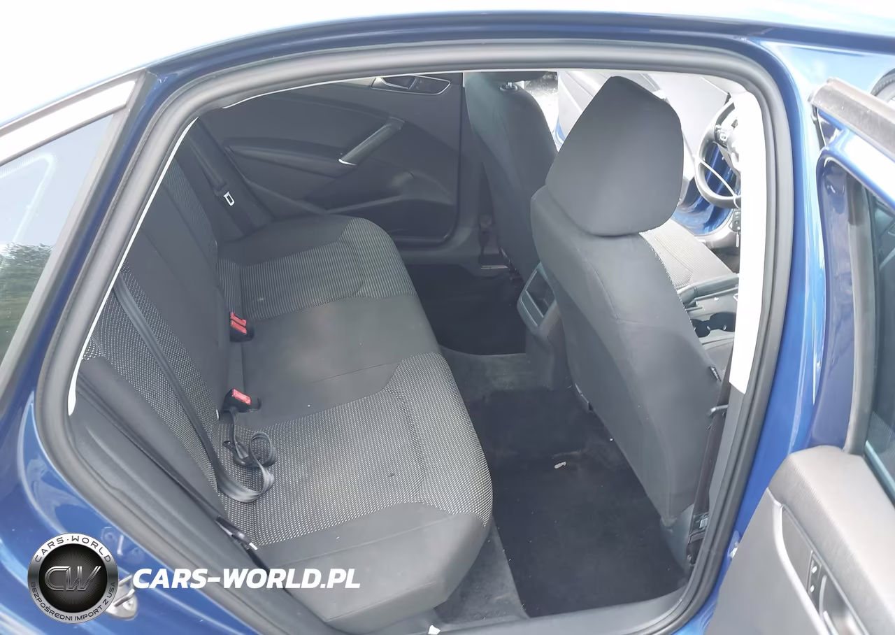2017 Volkswagen Passat 1.8T S VIN:1VWAT7A33HC076042 - 8