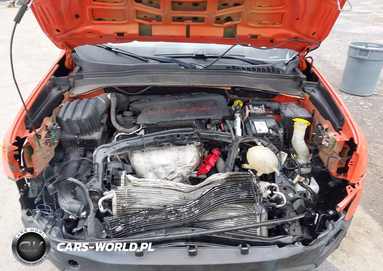 2020 Jeep Renegade Upland 4X4 VIN:ZACNJBAB2LPL87189 - 10