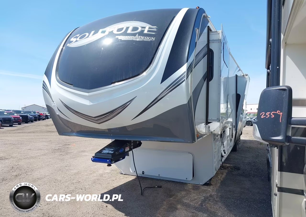 2021 Winnebago Other VIN:573FS4425MAA05858 - 2