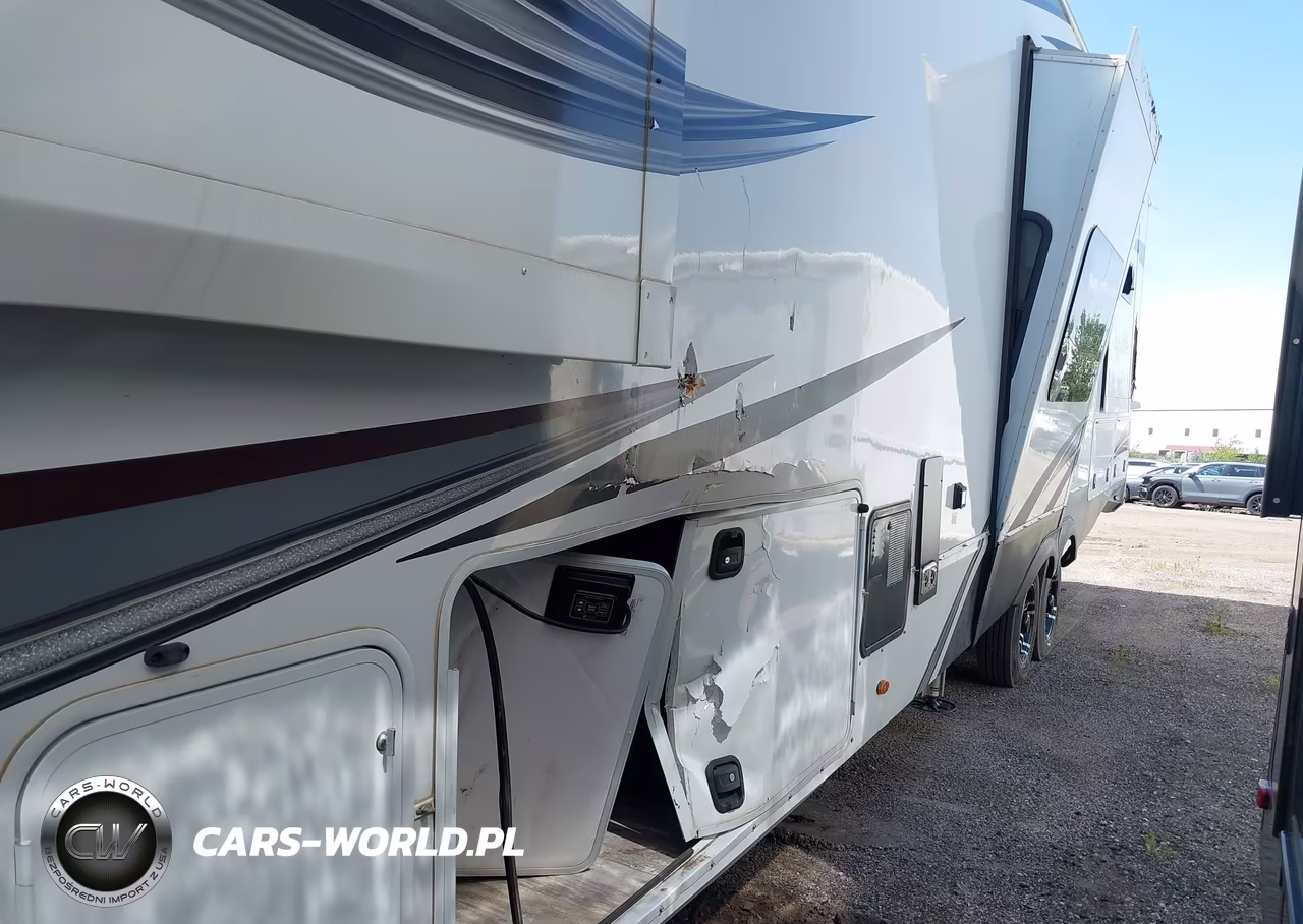 2021 Winnebago Other VIN:573FS4425MAA05858 - 6