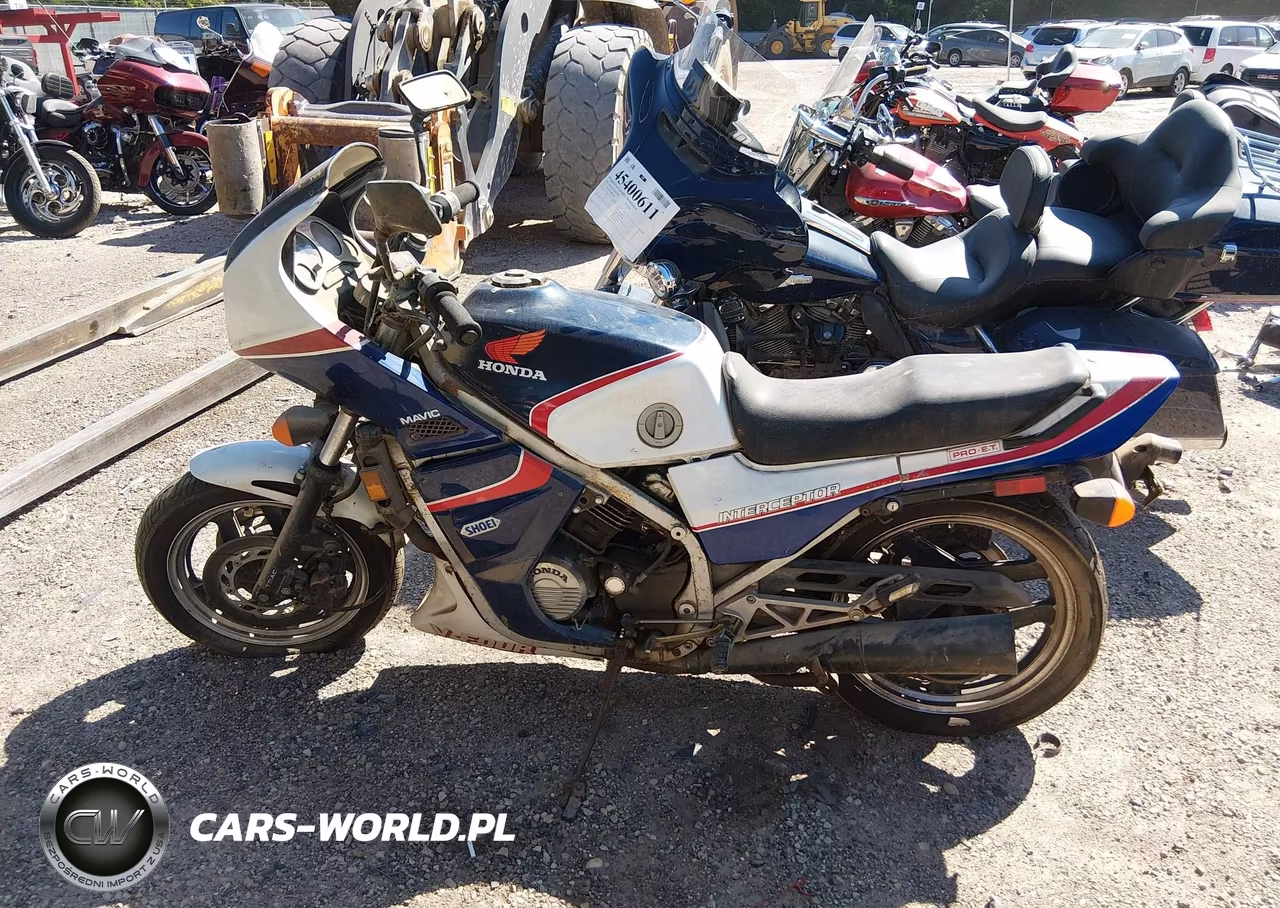 1984 Honda Vf700 F VIN:JH2RC2307EM002714 - 13