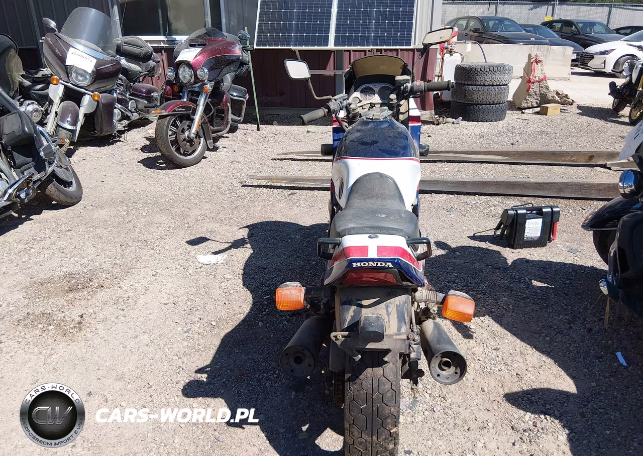 1984 Honda Vf700 F VIN:JH2RC2307EM002714 - 6