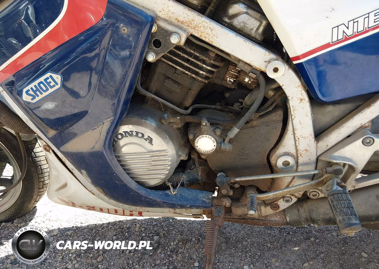 1984 Honda Vf700 F VIN:JH2RC2307EM002714 - 9