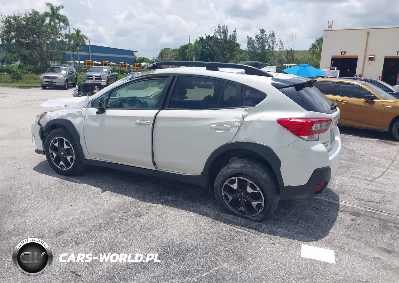 2020 Subaru Crosstrek Premium VIN:JF2GTAPC9L8217386 - 3