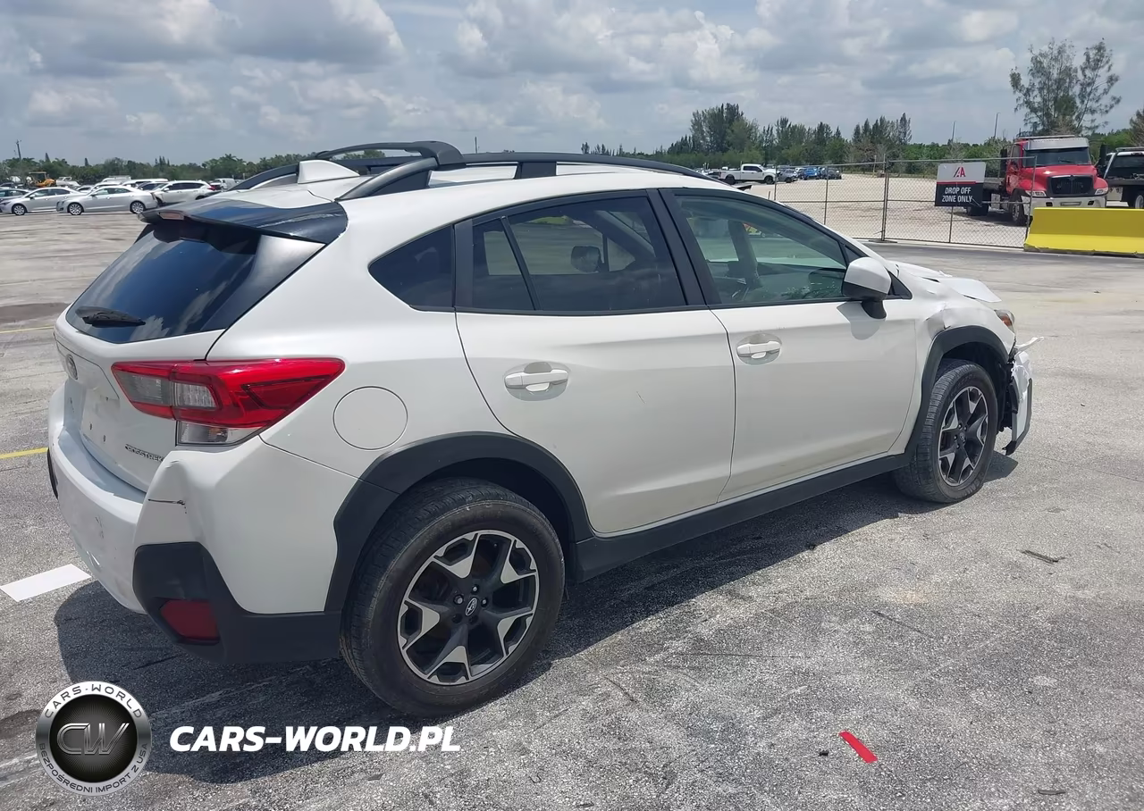 2020 Subaru Crosstrek Premium VIN:JF2GTAPC9L8217386 - 4