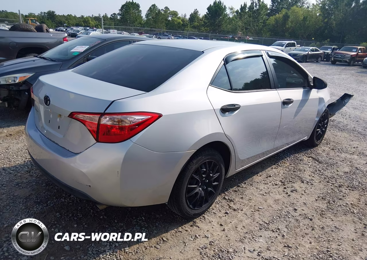 2017 Toyota Corolla Le VIN:2T1BURHE4HC884589 - 4