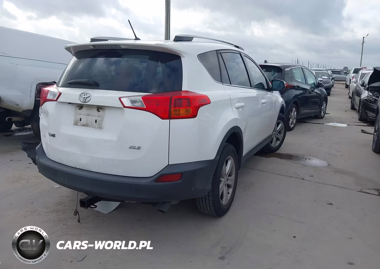 2013 Toyota Rav4 Xle VIN:2T3WFREV0DW045703 - 4