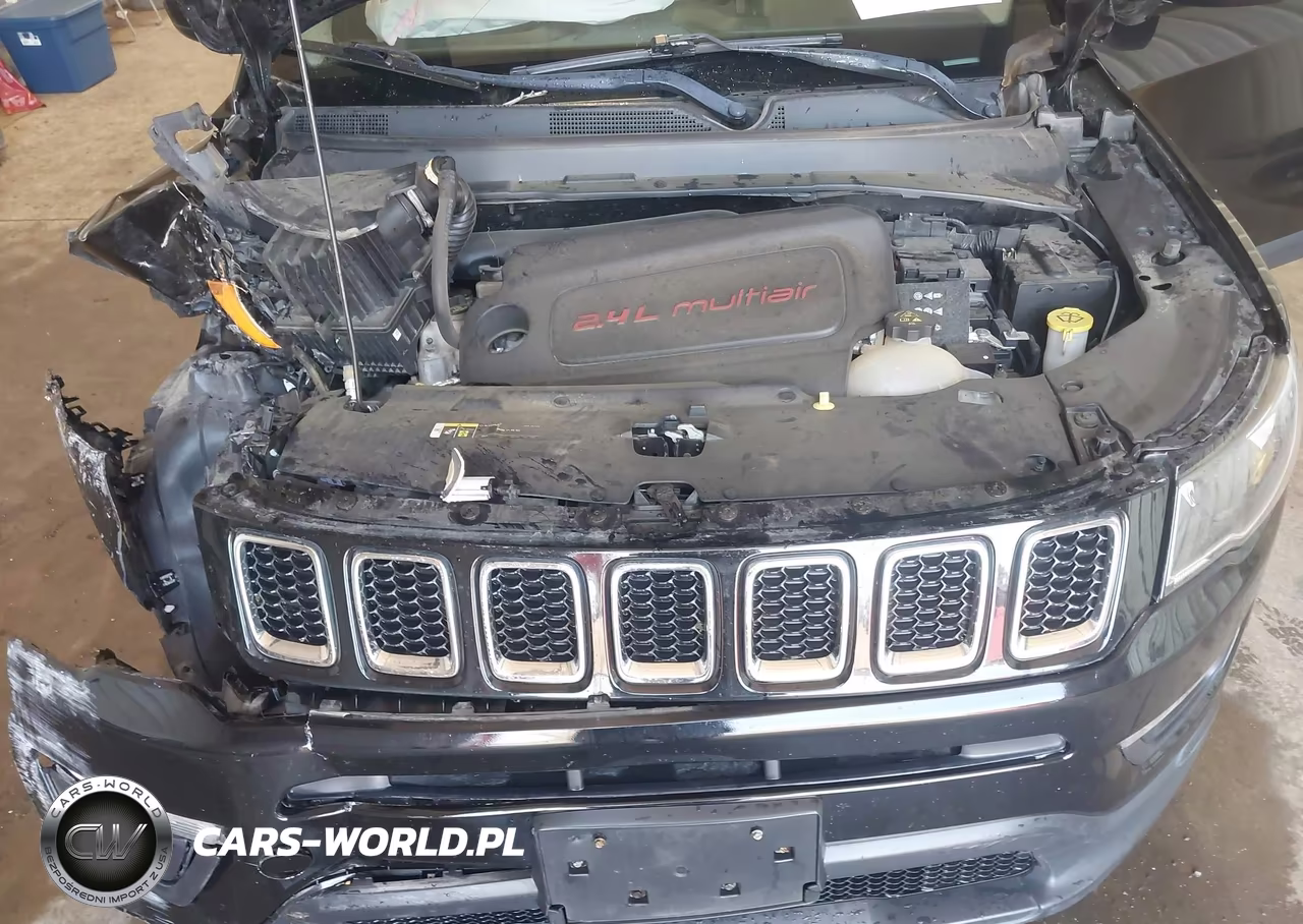 2018 Jeep Compass Latitude 4X4 VIN:3C4NJDBB7JT199707 - 10