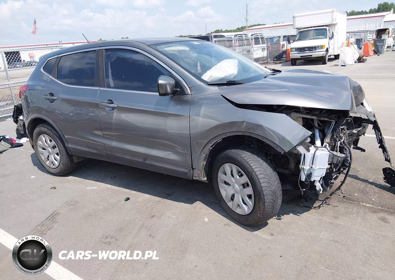 2017 Nissan Rogue Sport S – zdjęcie 1 z 16