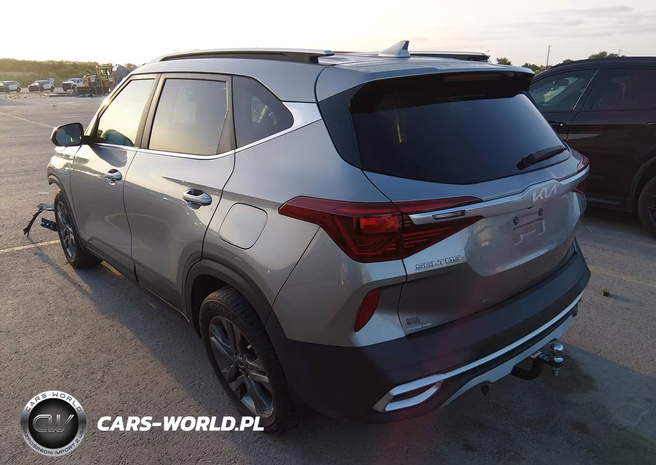 2023 Kia Seltos S VIN:KNDEU2AA9P7423237 - 3