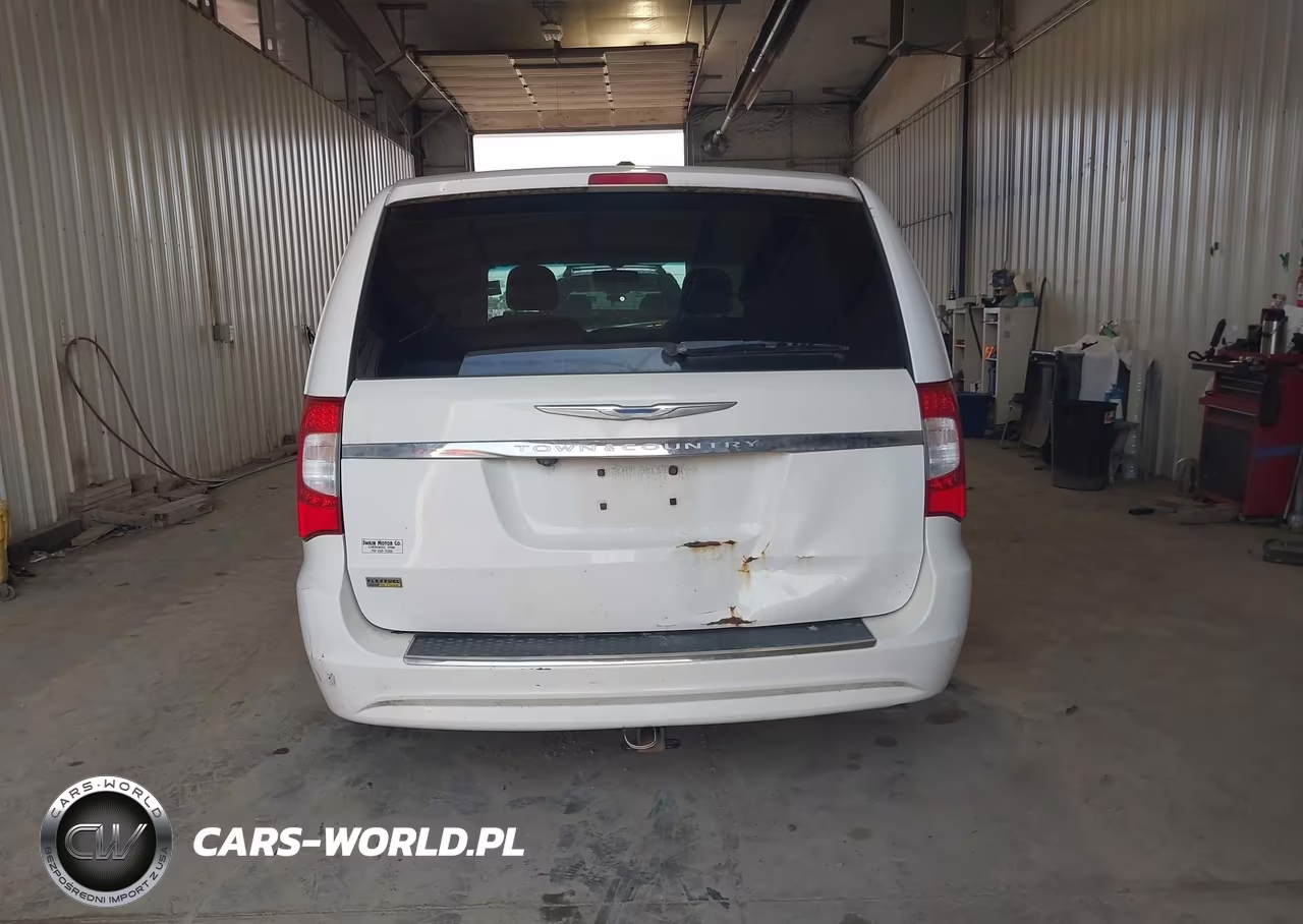 2011 Chrysler Town & Country Touring VIN:2A4RR5DG7BR675087 - 16