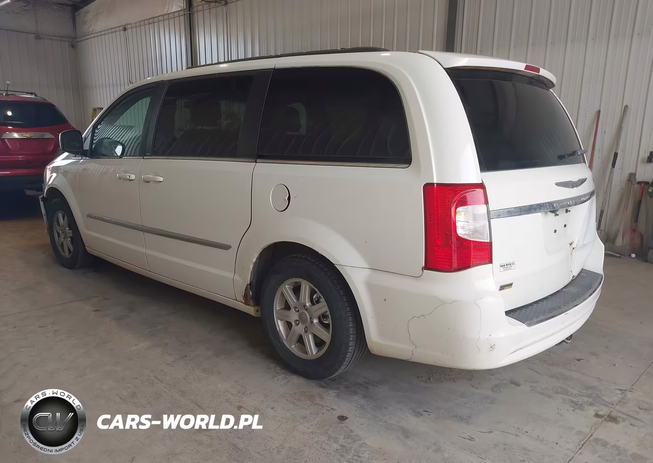 2011 Chrysler Town & Country Touring VIN:2A4RR5DG7BR675087 - 3