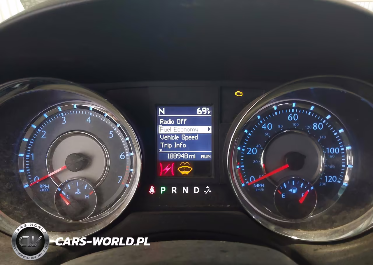 2011 Chrysler Town & Country Touring VIN:2A4RR5DG7BR675087 - 7