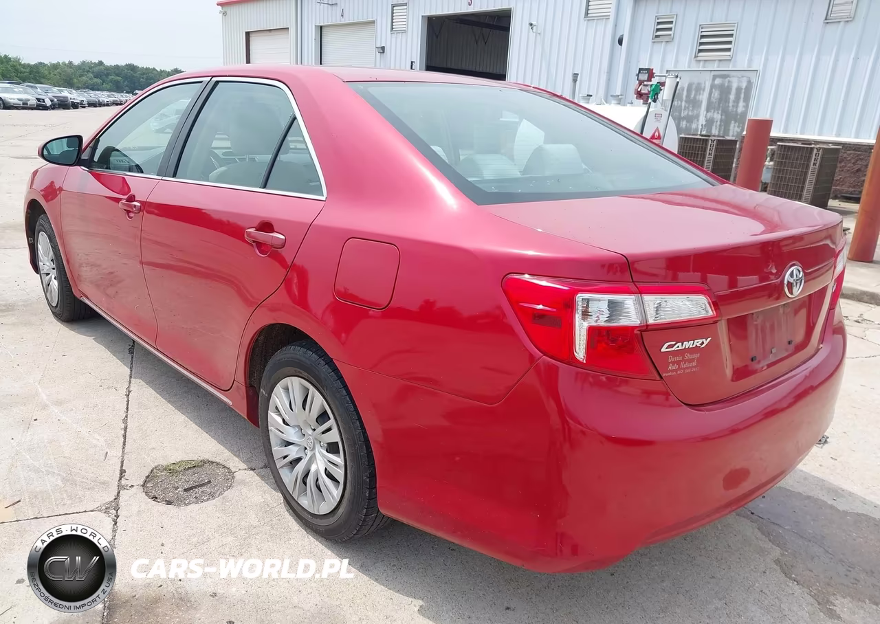 2013 Toyota Camry Le VIN:4T1BF1FK0DU654688 - 3