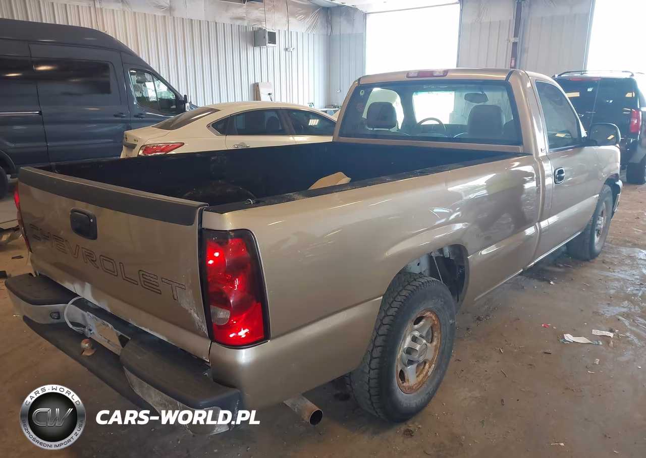 2004 Chevrolet Silverado 1500 Work Truck VIN:1GCEC14X64Z118825 - 4