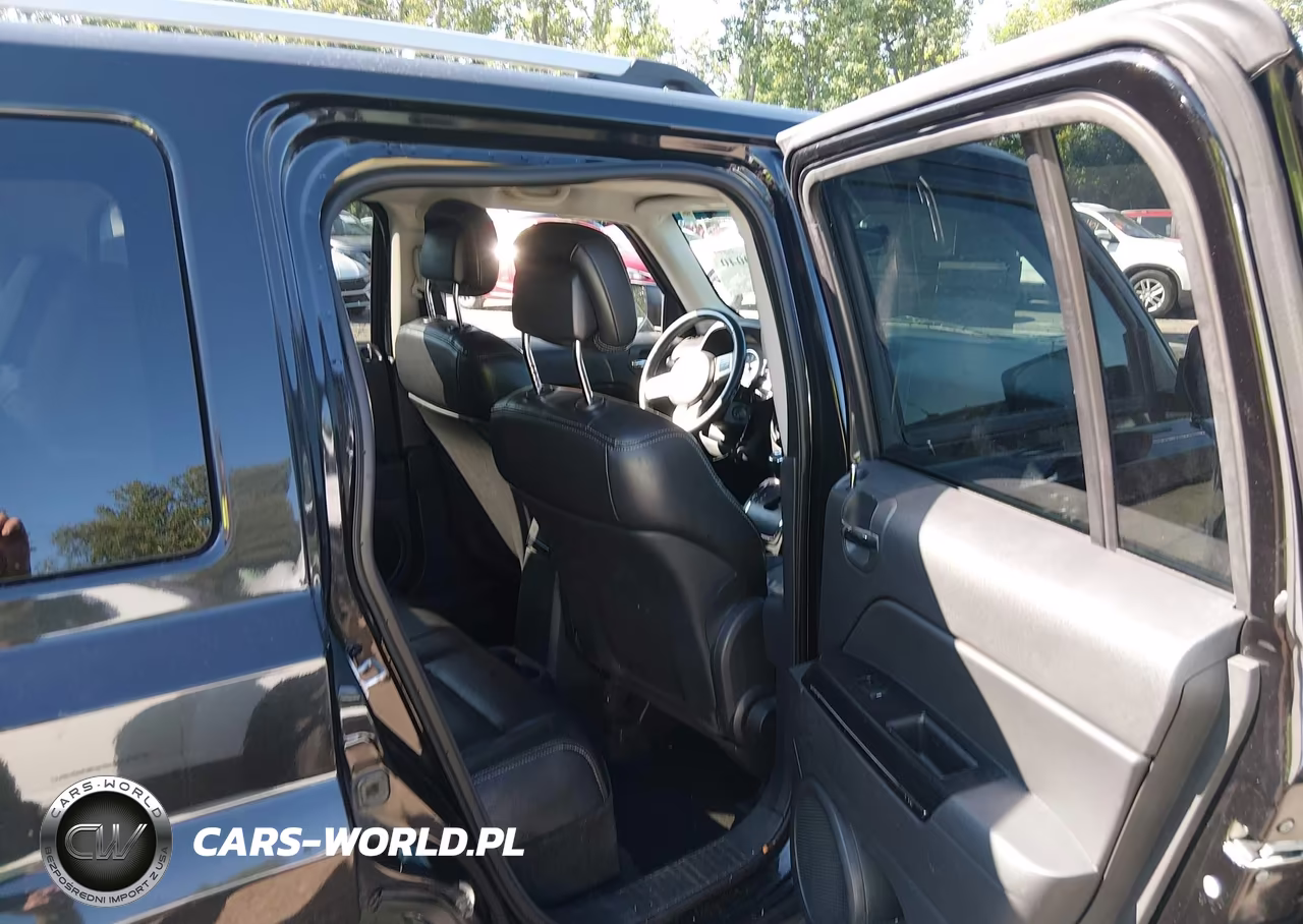 2011 Jeep Patriot Latitude X VIN:1J4NF4GB9BD194309 - 8