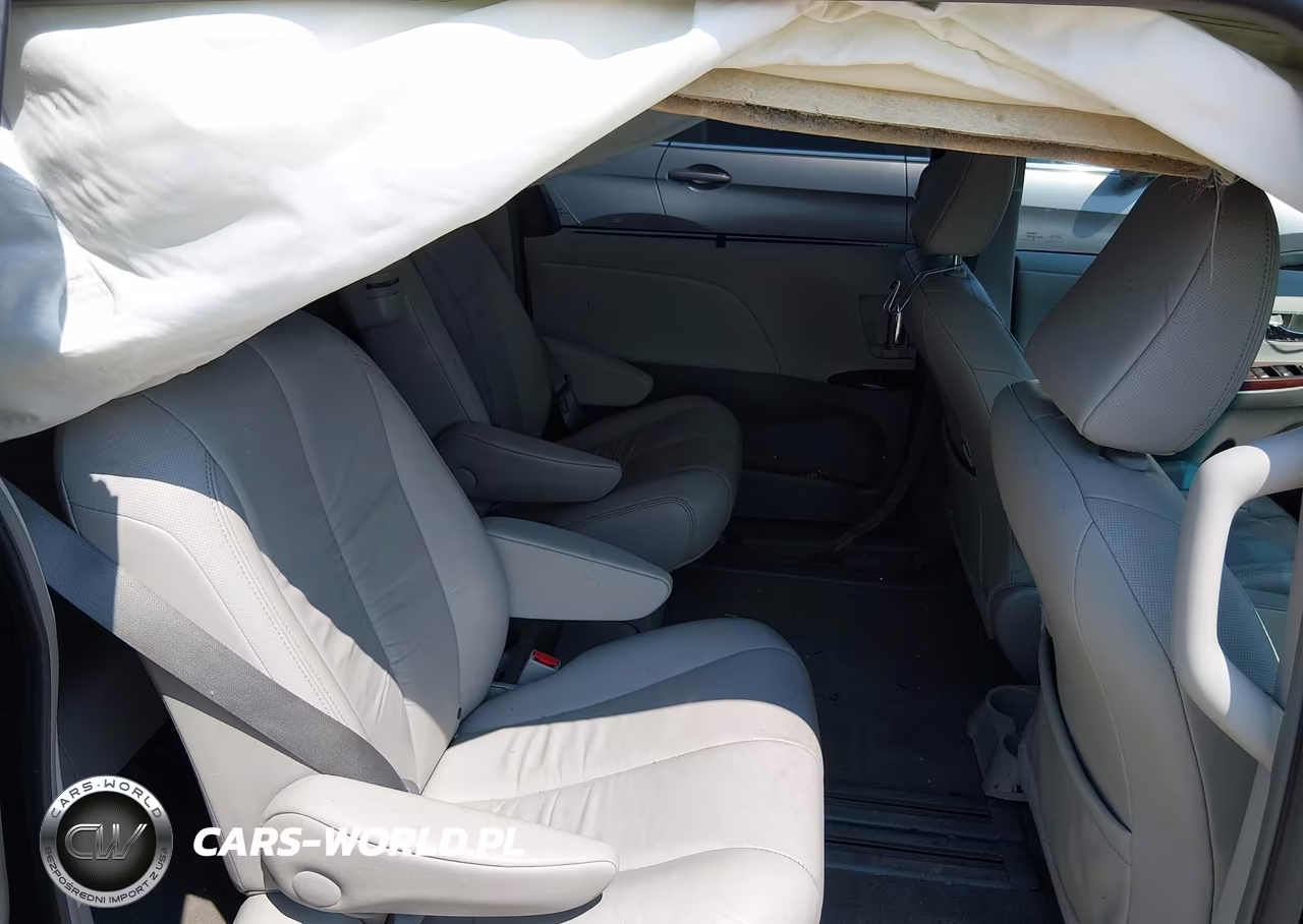2012 Toyota Sienna Xle V6 8 Passenger VIN:5TDYK3DC1CS226584 - 8