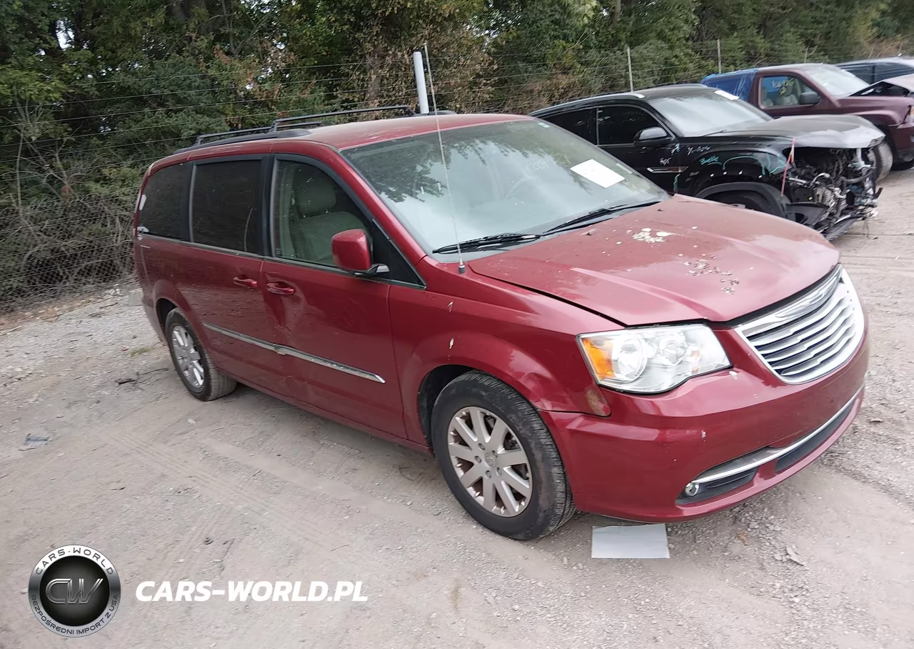 2015 Chrysler Town & Country Touring – zdjęcie 1 z 11