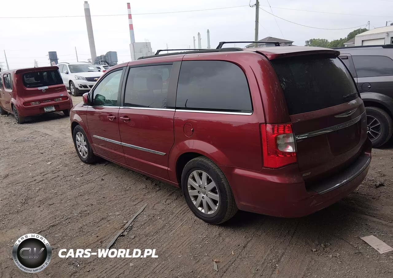 2015 Chrysler Town & Country Touring VIN:2C4RC1BG5FR730872 - 3