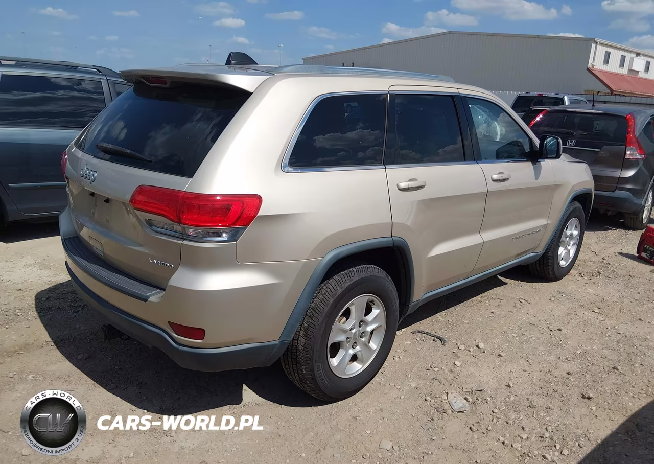 2014 Jeep Grand Cherokee Laredo VIN:1C4RJEAG5EC160183 - 4