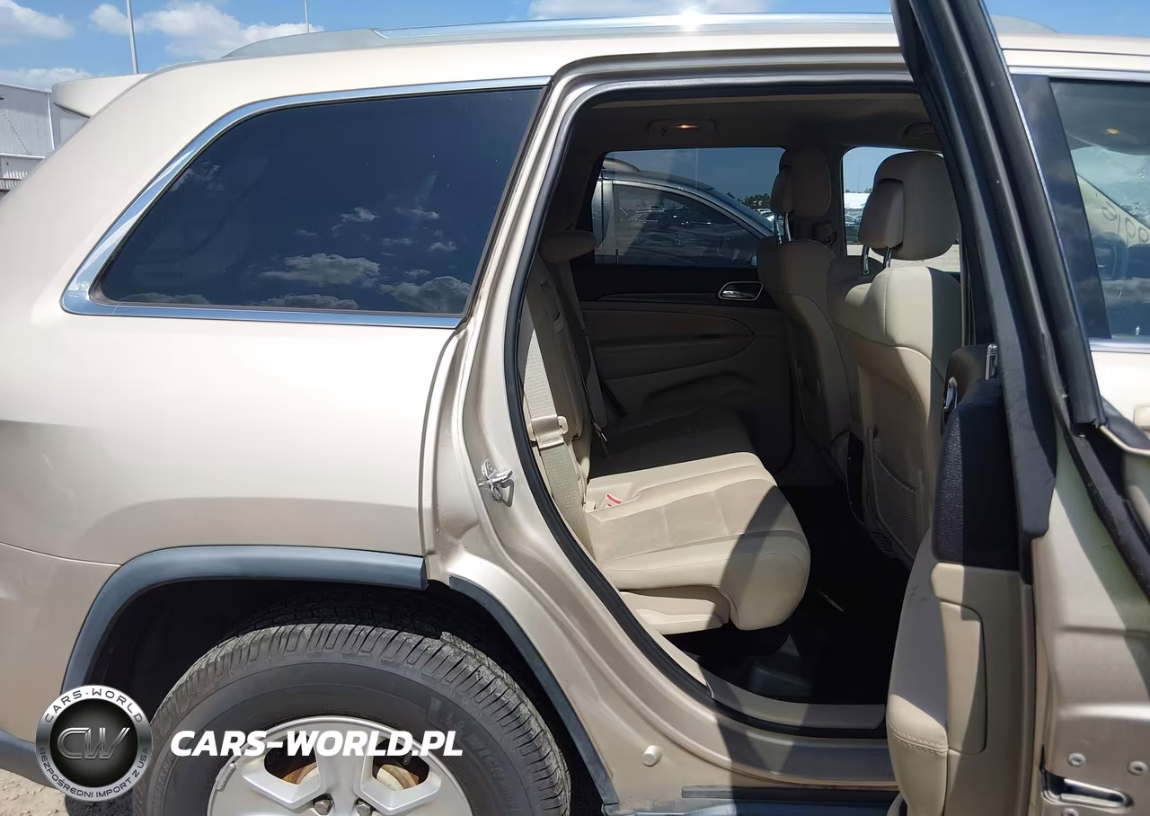 2014 Jeep Grand Cherokee Laredo VIN:1C4RJEAG5EC160183 - 8